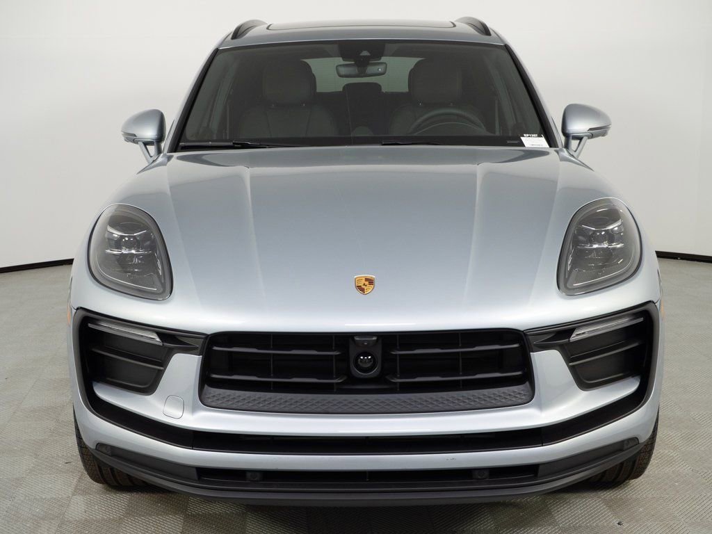 New 2026 Porsche Macan image 36
