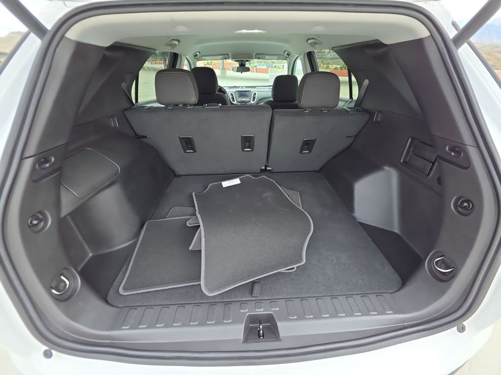 Used 2024 Chevrolet Equinox LT image 27