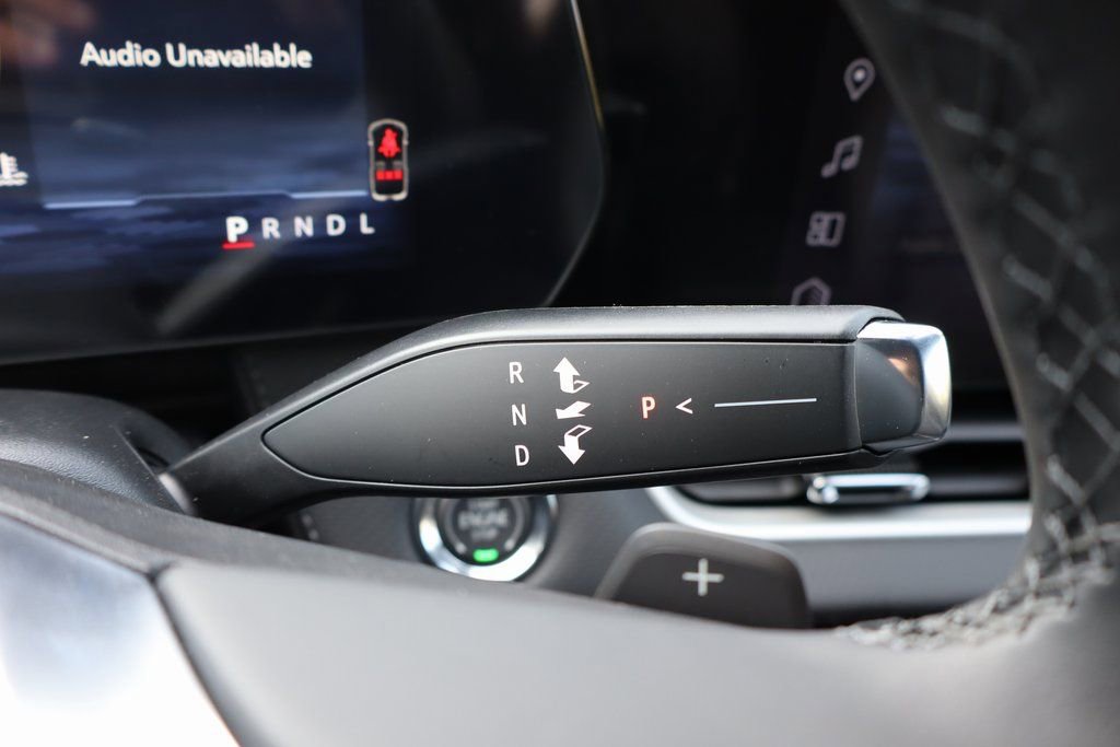 New 2026 Chevrolet Equinox LT w/ Convenience Package II image 8