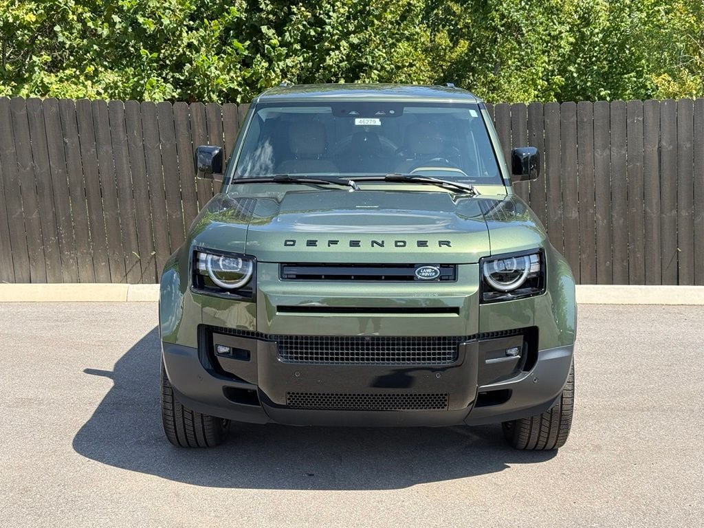 New 2026 Land Rover Defender 110 S AWD/4WD image 8