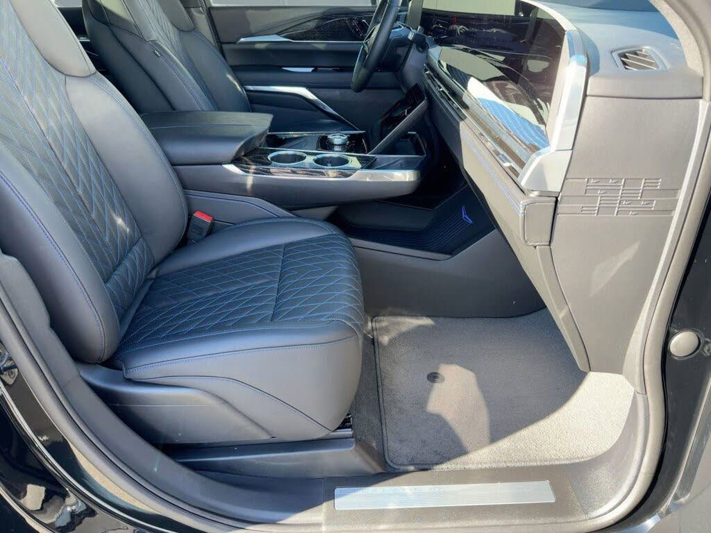 Used 2025 Cadillac Escalade IQ Sport 1 image 21