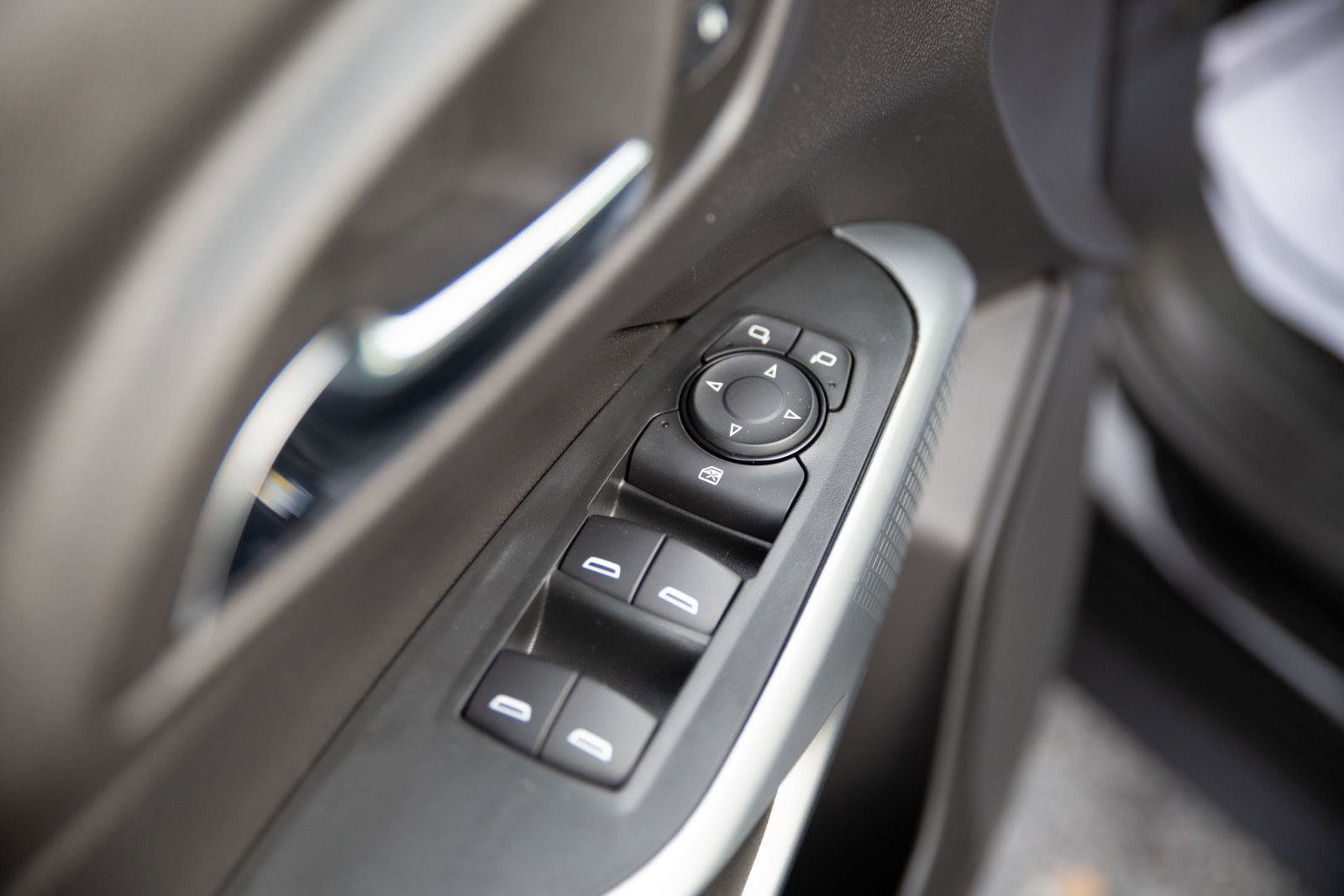 Certified 2024 Chevrolet Trax RS w/ Driver Confidence Package image 20