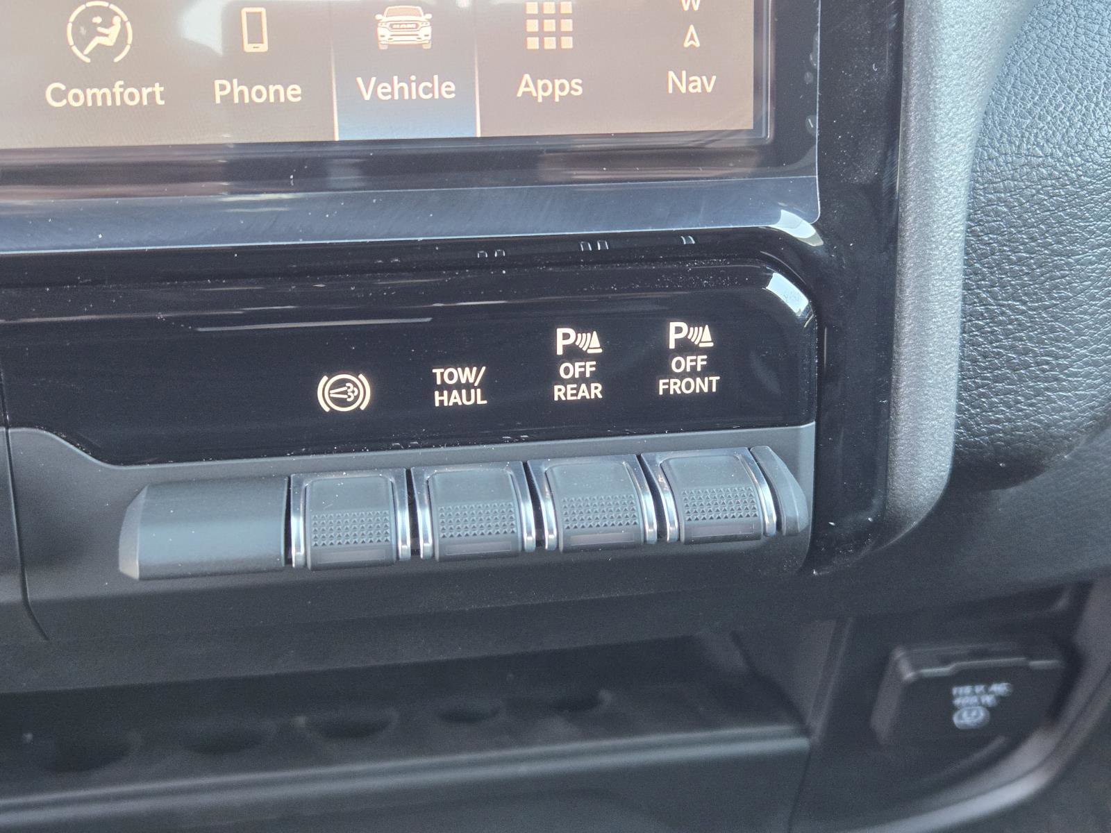 New 2026 RAM 3500 Tradesman AWD/4WD image 12