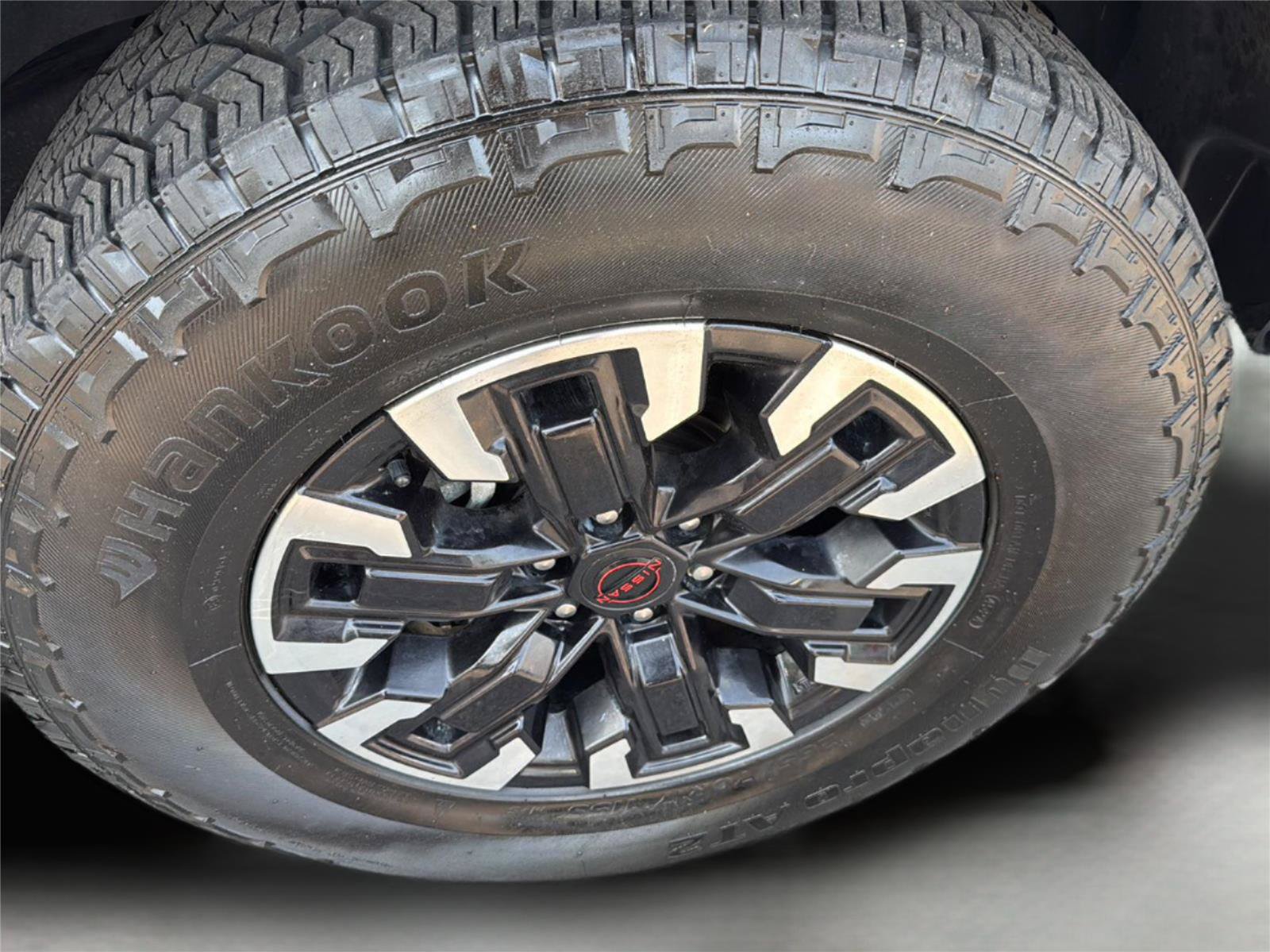 Used 2023 Nissan Frontier PRO-4X w/ Pro Convenience Package AWD/4WD image 34