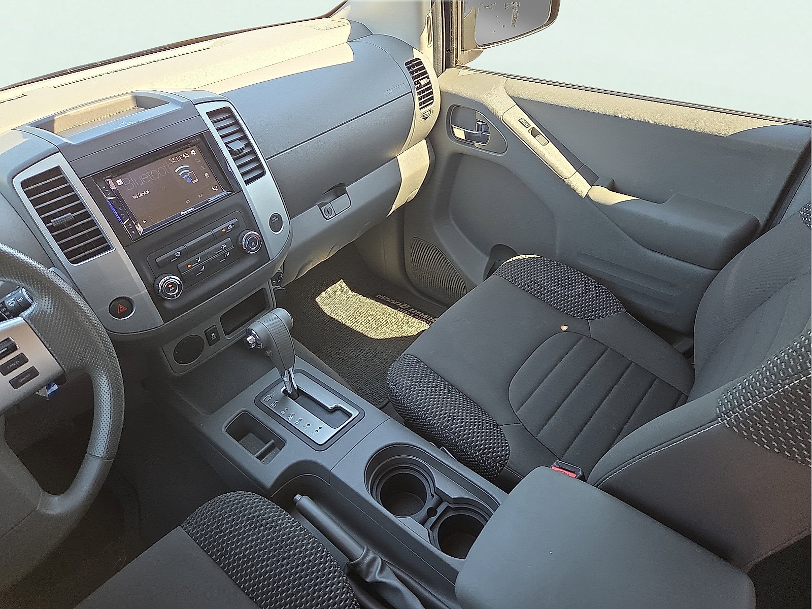 Used 2019 Nissan Frontier Desert Runner RWD image 12