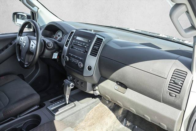 Used 2012 Nissan Frontier PRO-4X AWD/4WD image 24