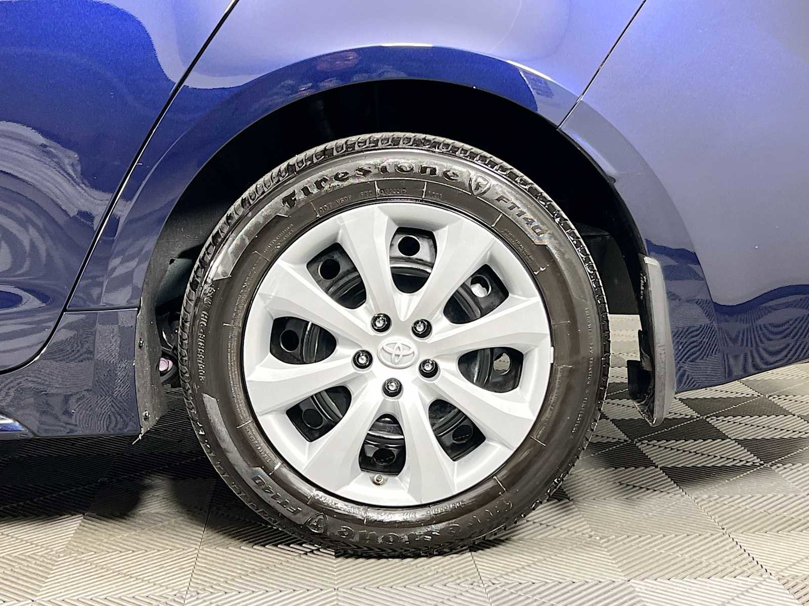 Used 2023 Toyota Corolla LE image 29