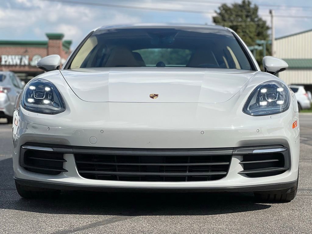 Used 2018 Porsche Panamera 4 image 10