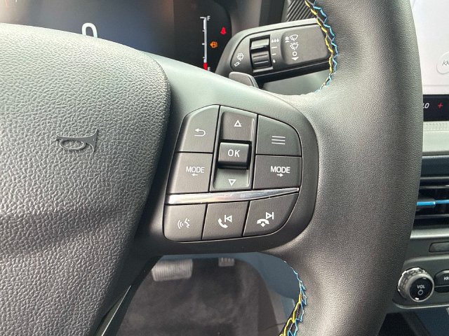 New 2026 Ford Maverick Lobo AWD/4WD image 29