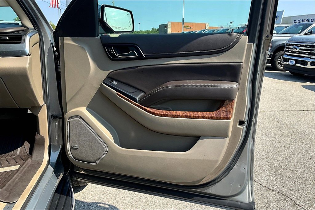 Used 2019 Chevrolet Tahoe Premier AWD/4WD image 19