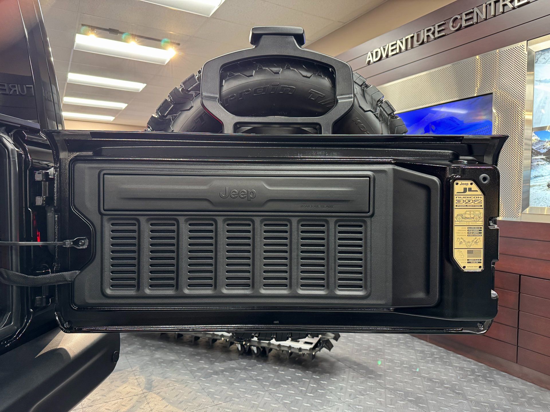 Used 2024 Jeep Wrangler Unlimited Rubicon 392 image 41