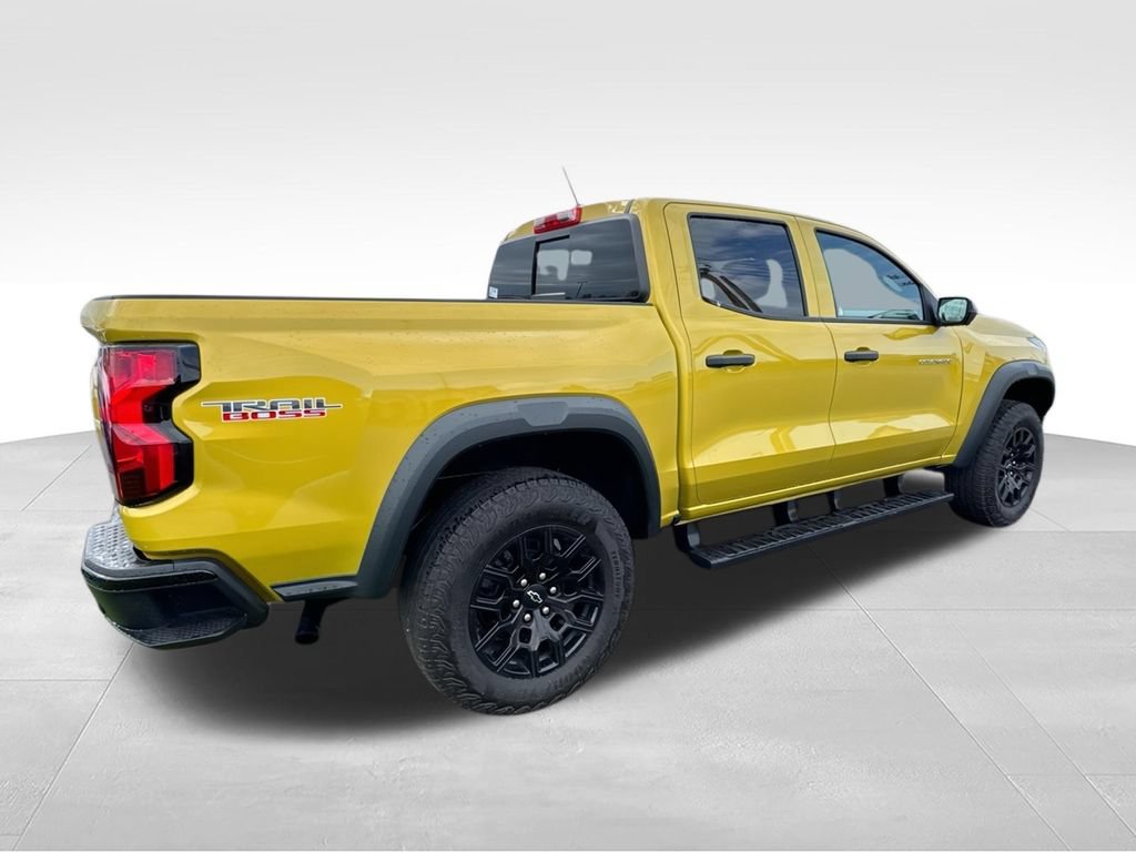 Used 2023 Chevrolet Colorado Trail Boss w/ Technology Package AWD/4WD image 8