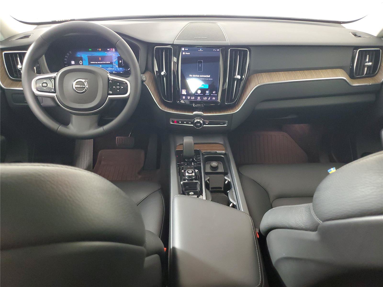 Certified 2023 Volvo XC60 B5 Plus w/ Protection Package Premier FWD image 15
