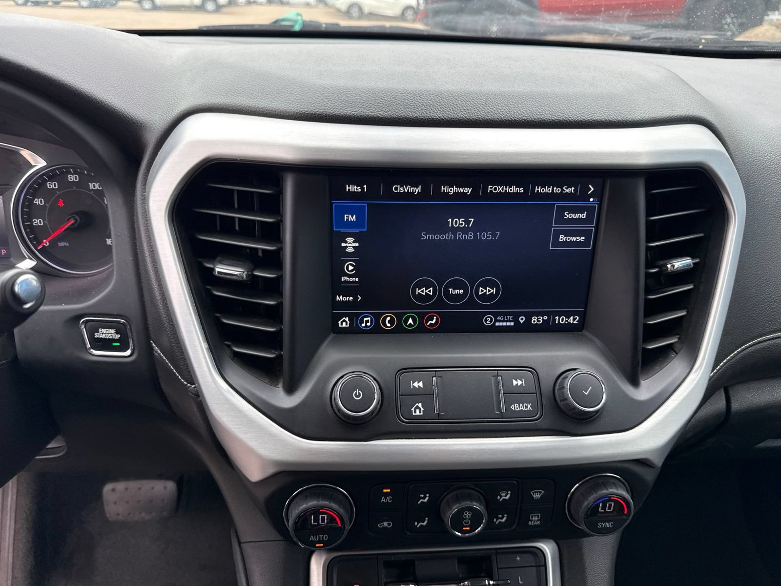 Used 2023 GMC Acadia SLT FWD image 20