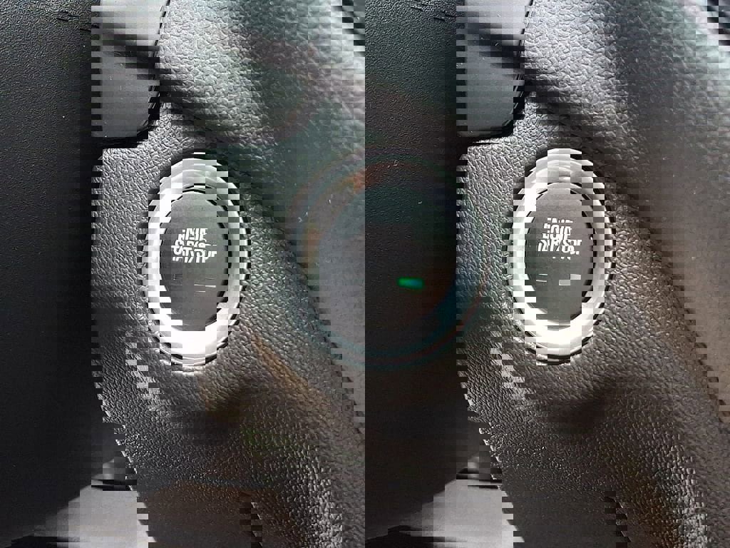 Used 2023 Chevrolet Equinox LT image 30