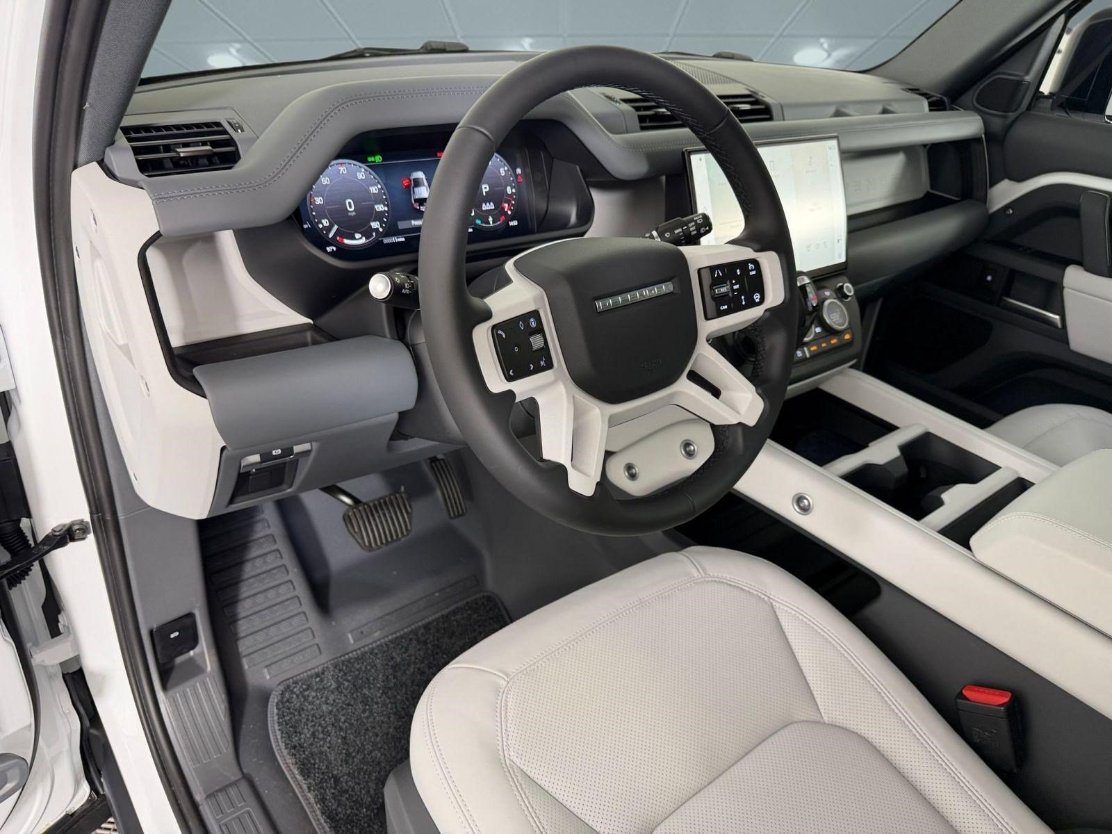 New 2026 Land Rover Defender 110 S AWD/4WD image 4