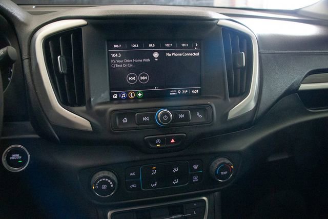 Used 2024 GMC Terrain SLE w/ Elevation Edition image 33