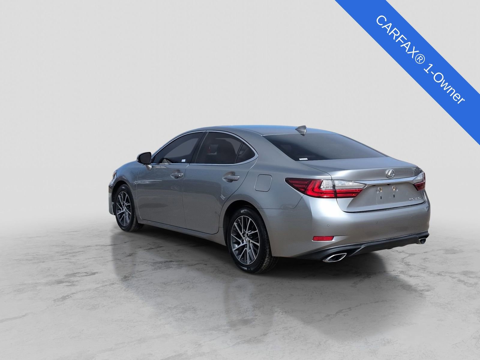 Used 2016 Lexus ES 350 w/ Premium Package w/Wood Trim image 5