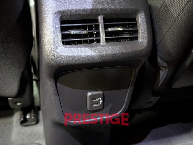 Used 2024 GMC Terrain SLE image 26