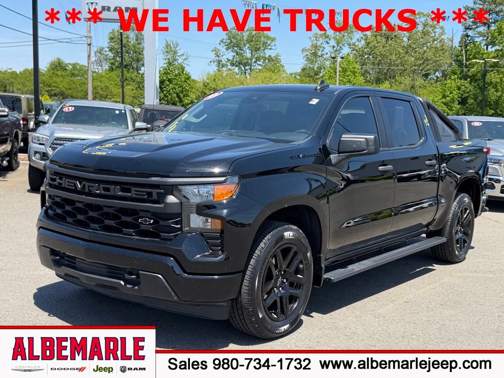 Used 2023 Chevrolet Silverado 1500 Custom w/ LPO, Dark Essentials Package RWD image 8