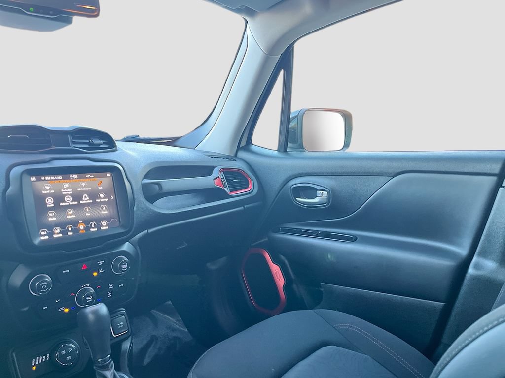 Used 2023 Jeep Renegade Trailhawk AWD/4WD image 23