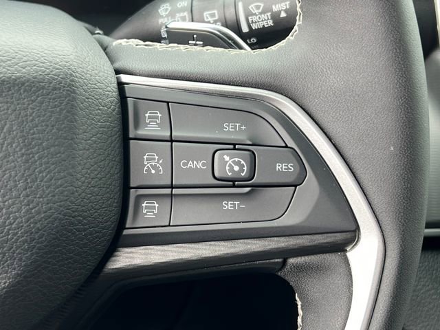 Used 2024 Jeep Grand Cherokee Altitude image 21