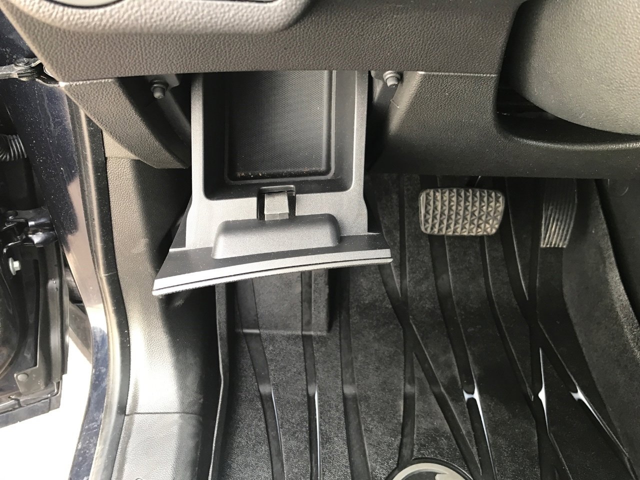 Used 2020 Buick Envision Essence image 18