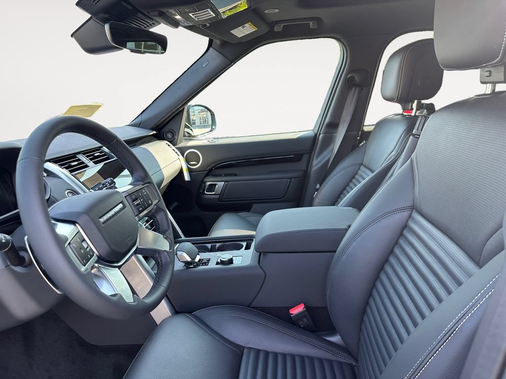 New 2026 Land Rover Discovery S AWD/4WD image 9