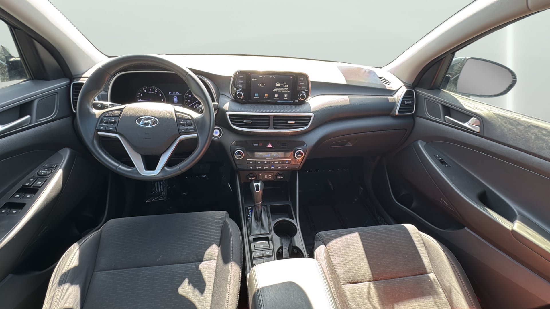 Used 2020 Hyundai Tucson Sport FWD image 31