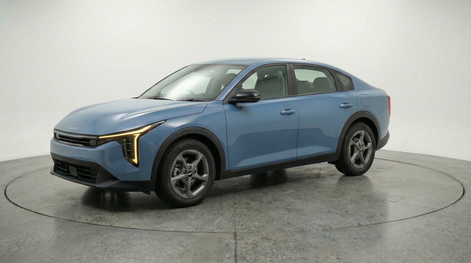 Used 2025 Kia K4 LXS image 3