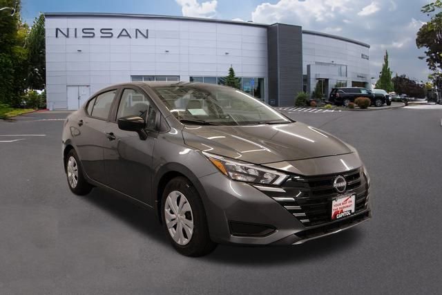 New 2025 Nissan Versa S w/ Trunk Package