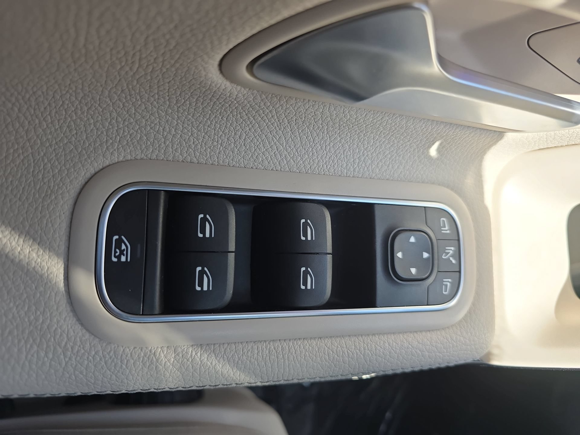 Used 2022 Mercedes-Benz A 220 4MATIC image 26
