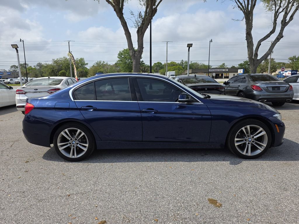 Used 2018 BMW 330i Sedan image 2