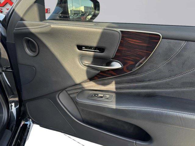 Used 2018 Lexus LS 500h w/ Luxury Package RWD image 45