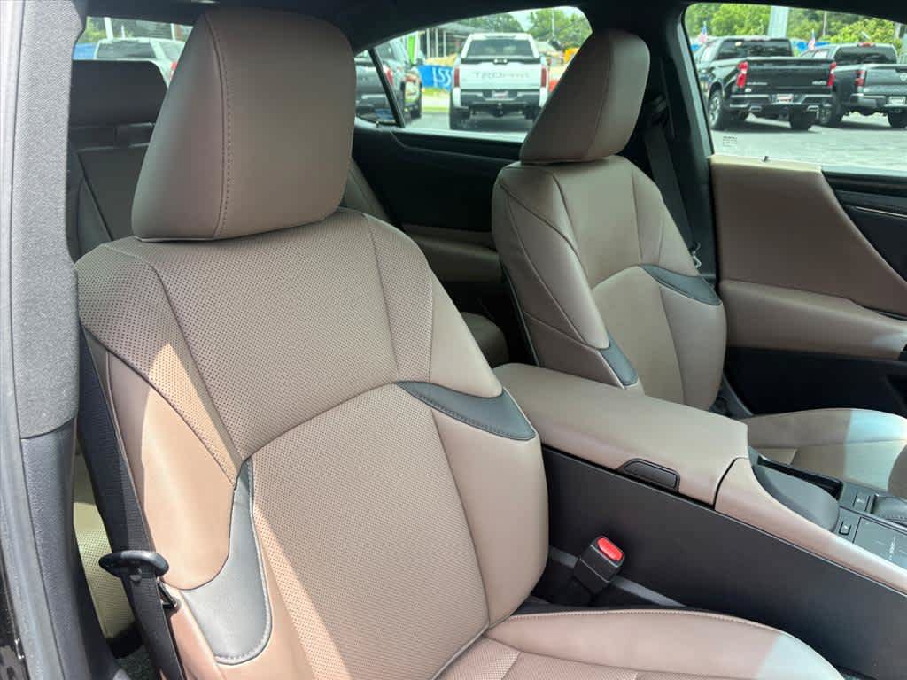 Used 2022 Lexus ES 350 w/ Premium Package FWD image 6
