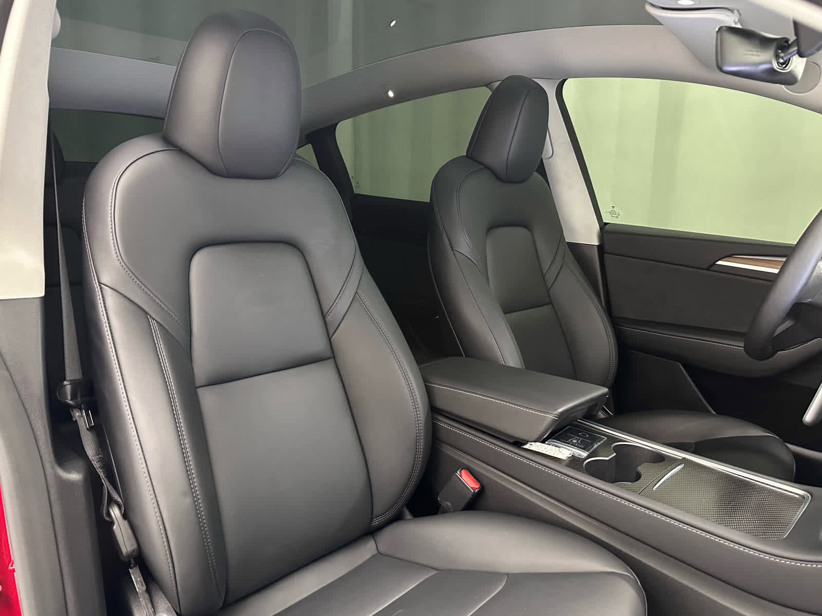 Used 2024 Tesla Model Y Long Range image 18