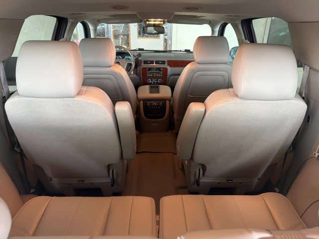 Used 2013 Chevrolet Suburban LT w/ Luxury Package image 33