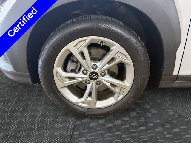 Certified 2023 Hyundai Kona SEL w/ Convenience Package AWD/4WD image 15