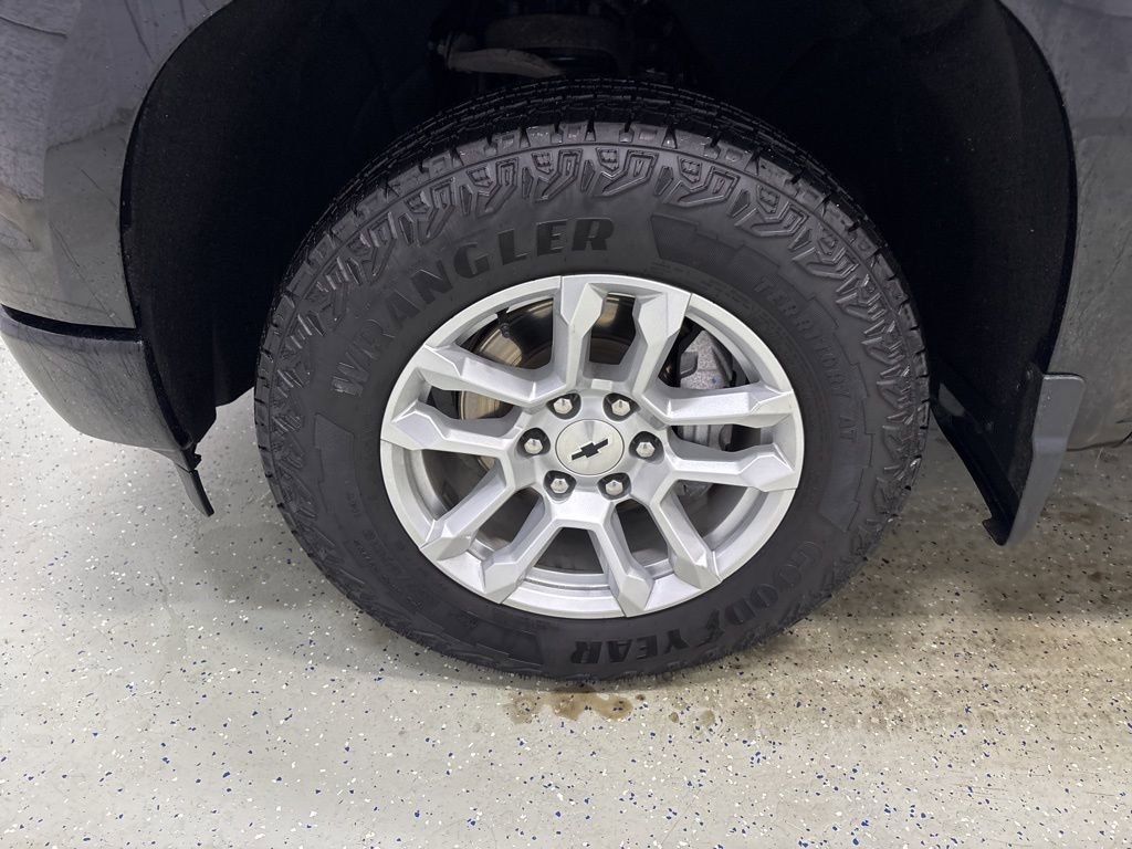 Used 2023 Chevrolet Silverado 1500 RST image 9