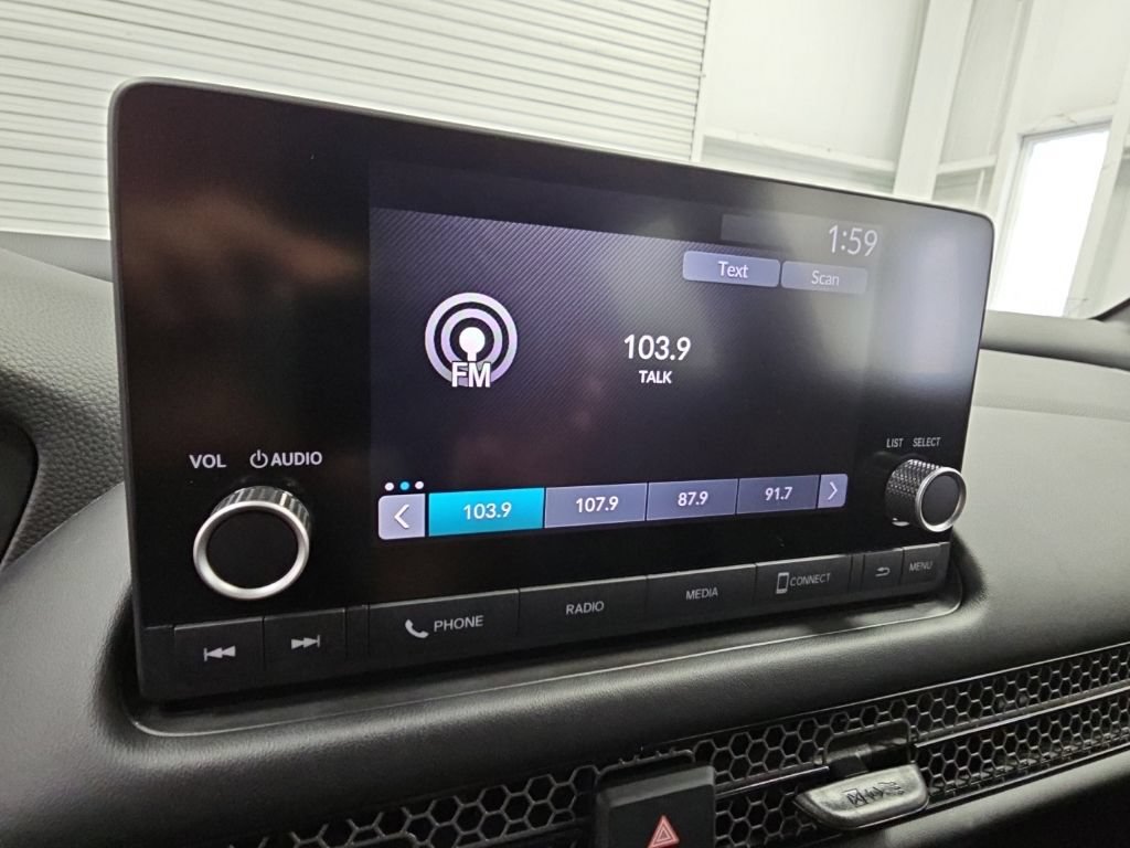Used 2025 Honda HR-V Sport image 14