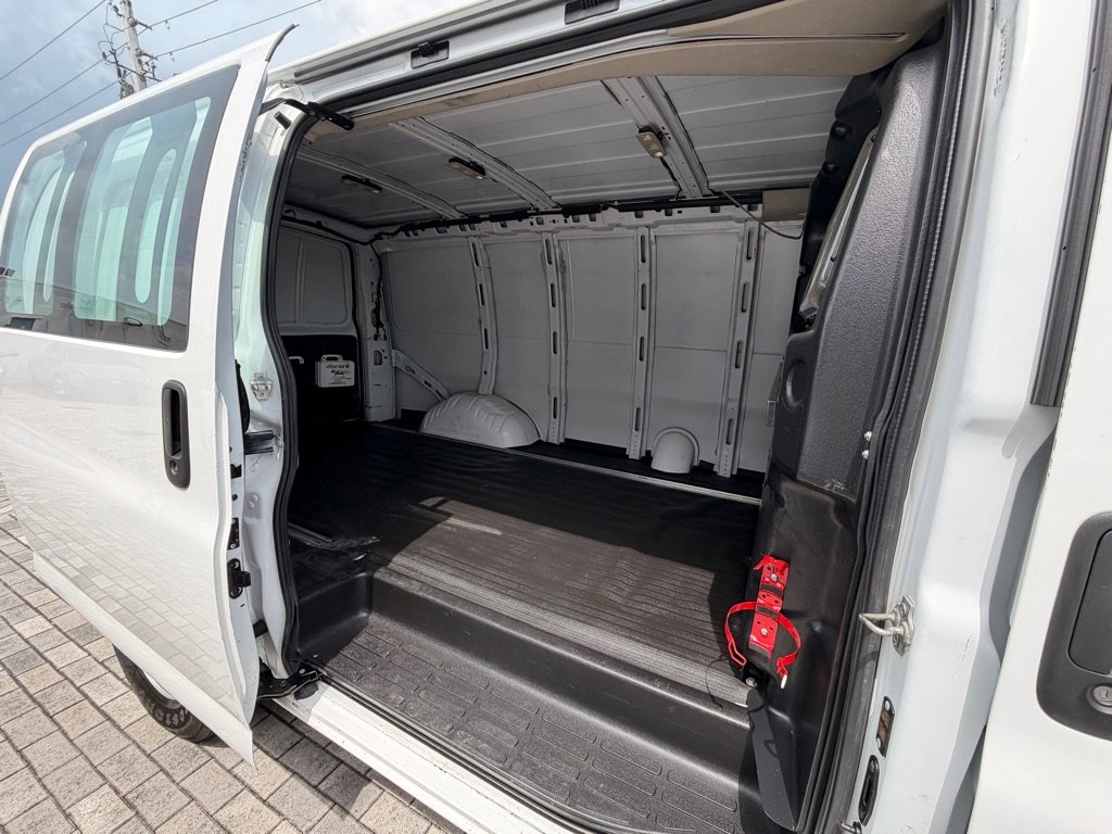 Used 2021 Chevrolet Express 2500 w/ Driver Convenience Package image 11