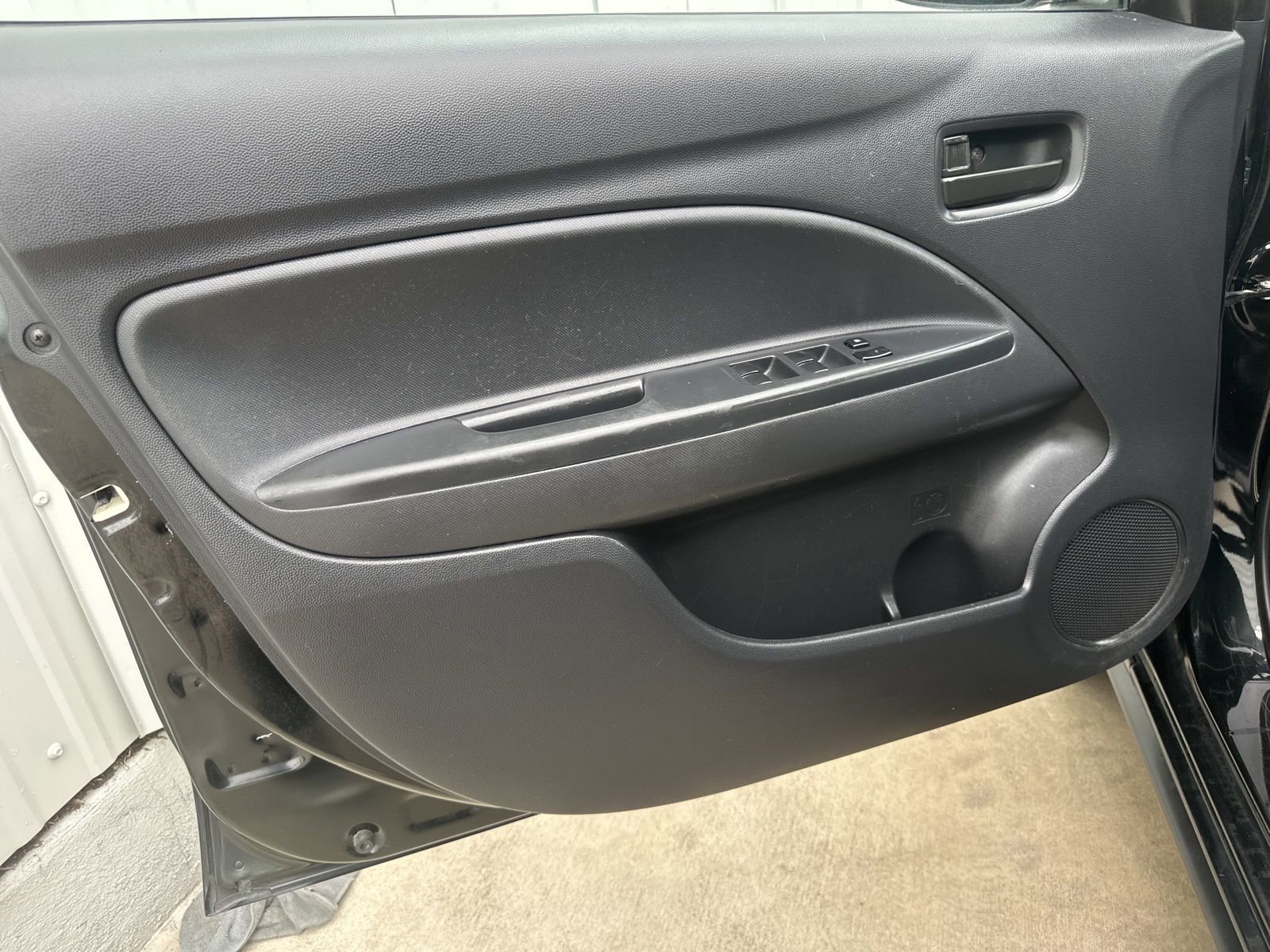 Used 2015 Mitsubishi Mirage DE FWD image 11