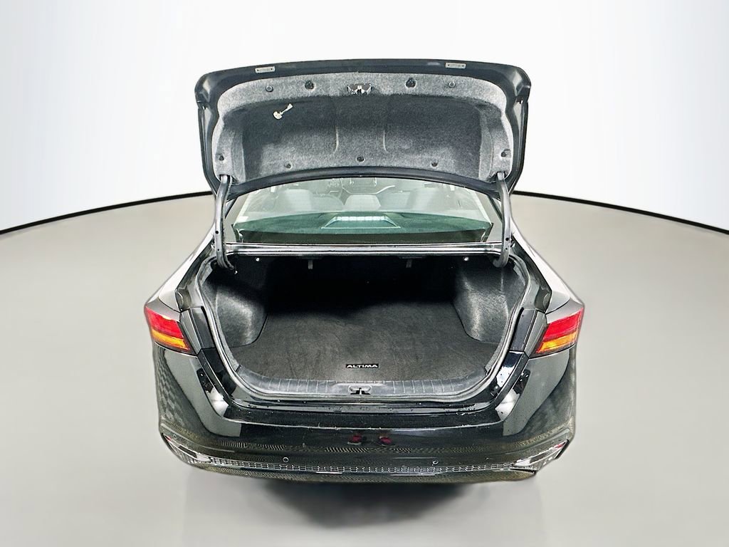 Used 2024 Nissan Altima 2.5 SV image 29