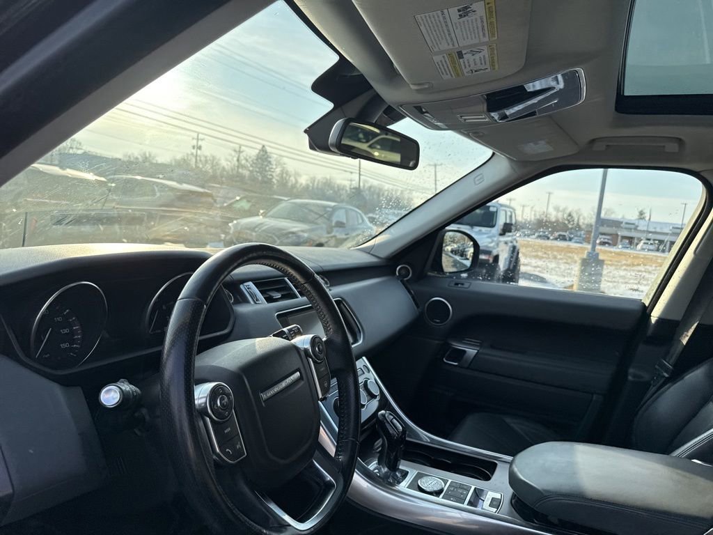 Used 2014 Land Rover Range Rover Sport HSE image 12