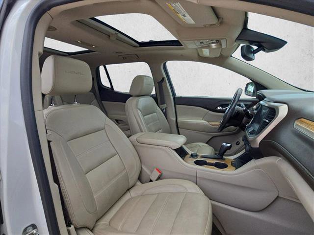 Used 2017 GMC Acadia Denali w/ Technology Package FWD image 20