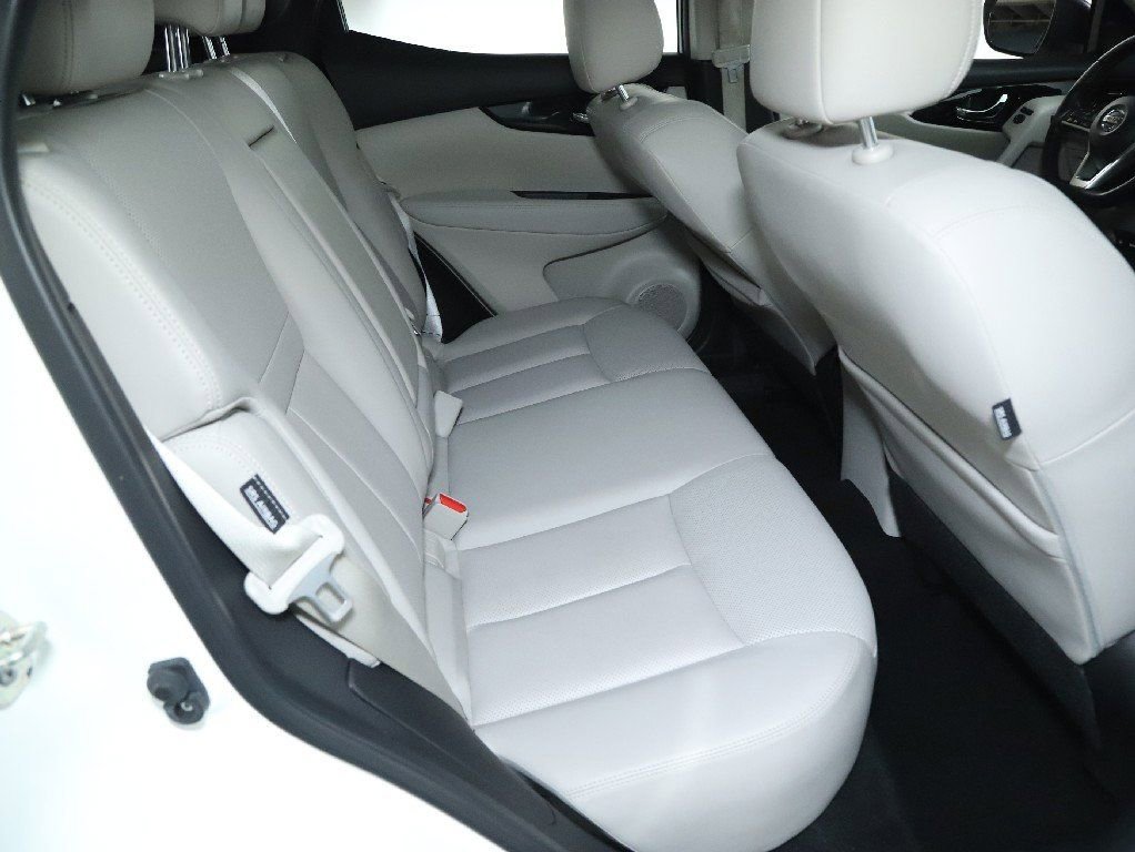 Certified 2022 Nissan Rogue Sport SL w/ Premium Package image 35