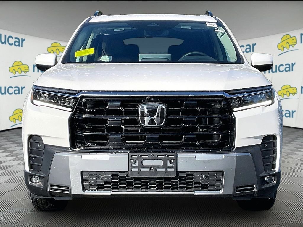 New 2026 Honda Pilot Touring image 3
