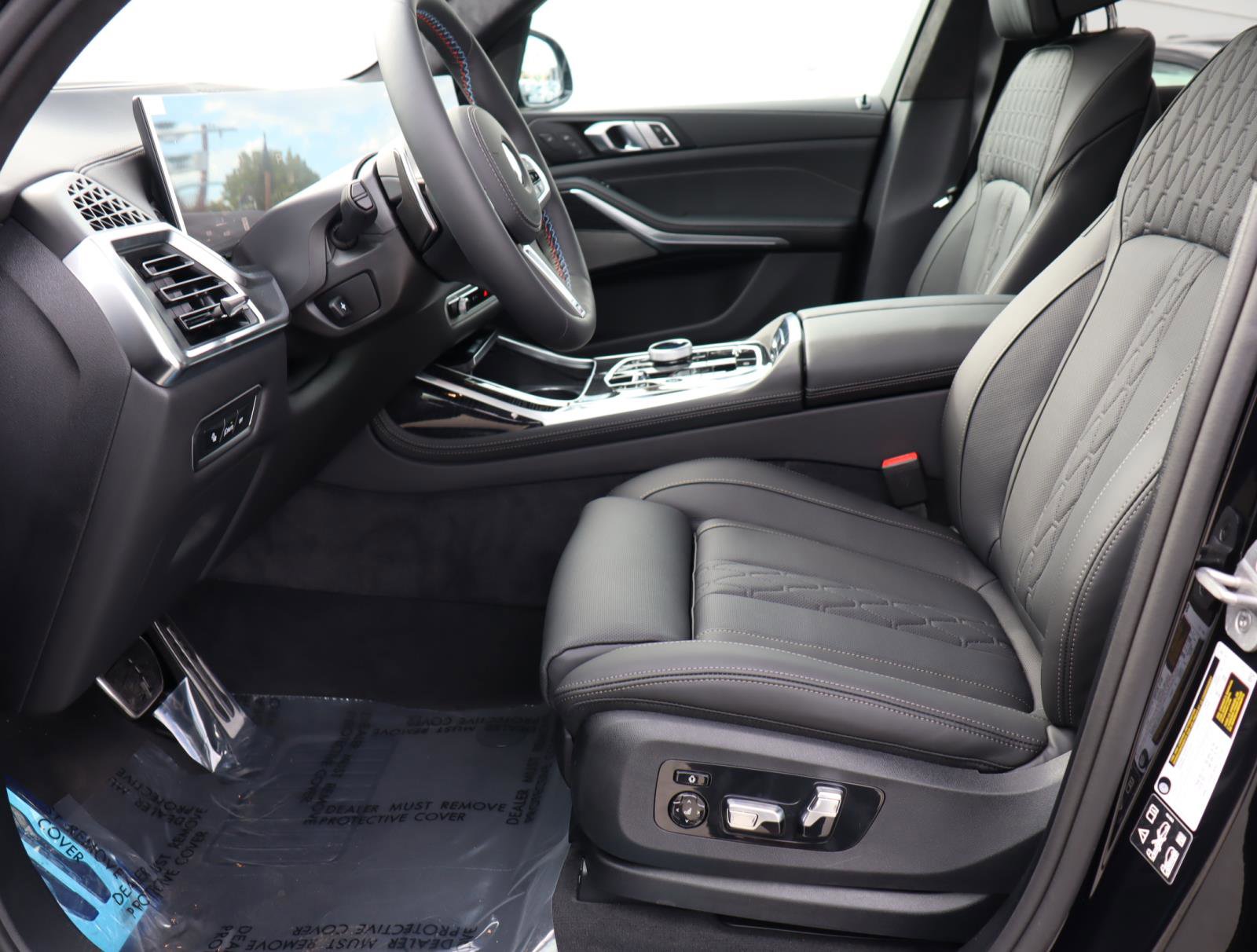 New 2026 BMW X7 M60i image 19
