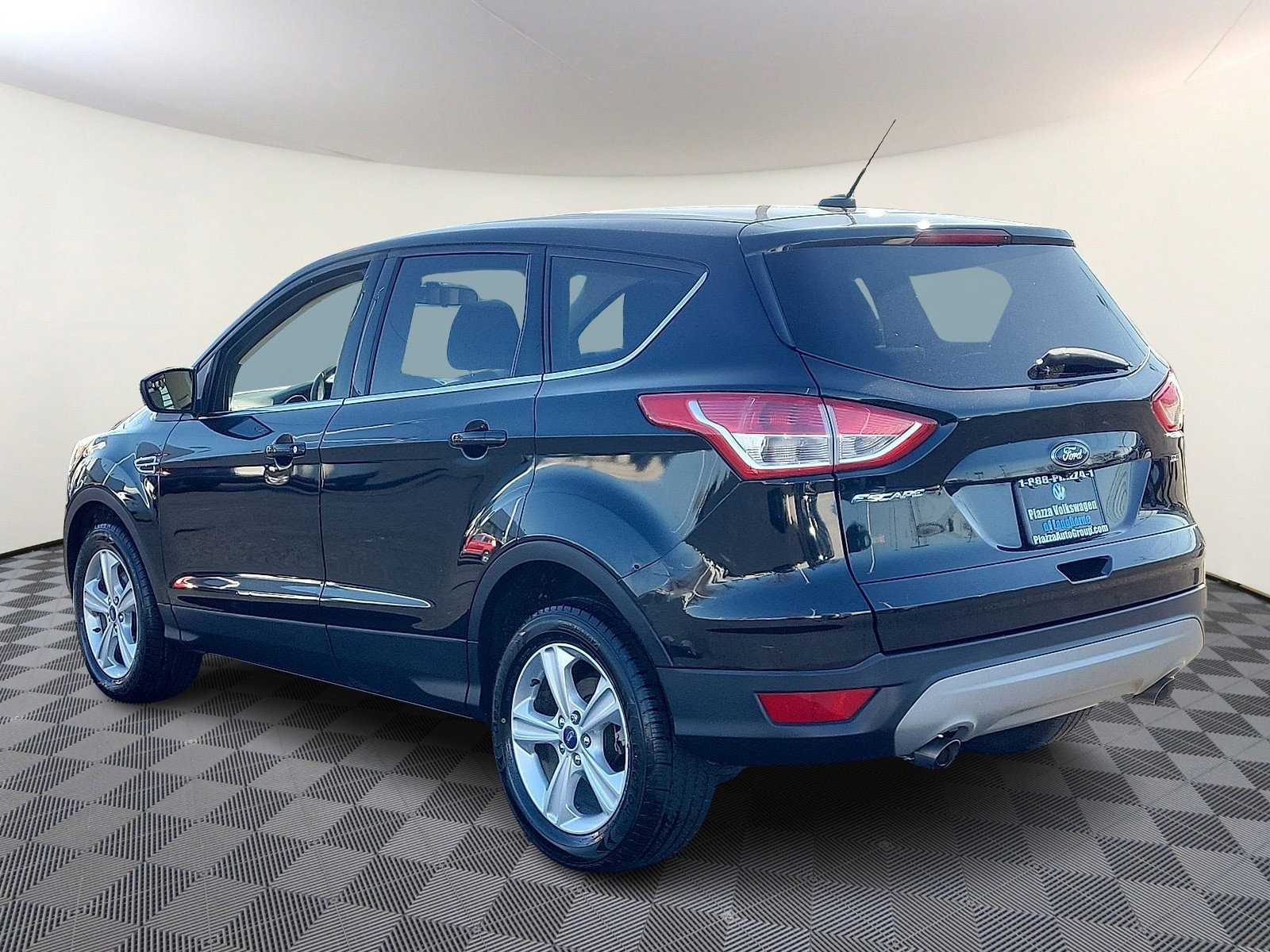 Used 2015 Ford Escape SE FWD image 5