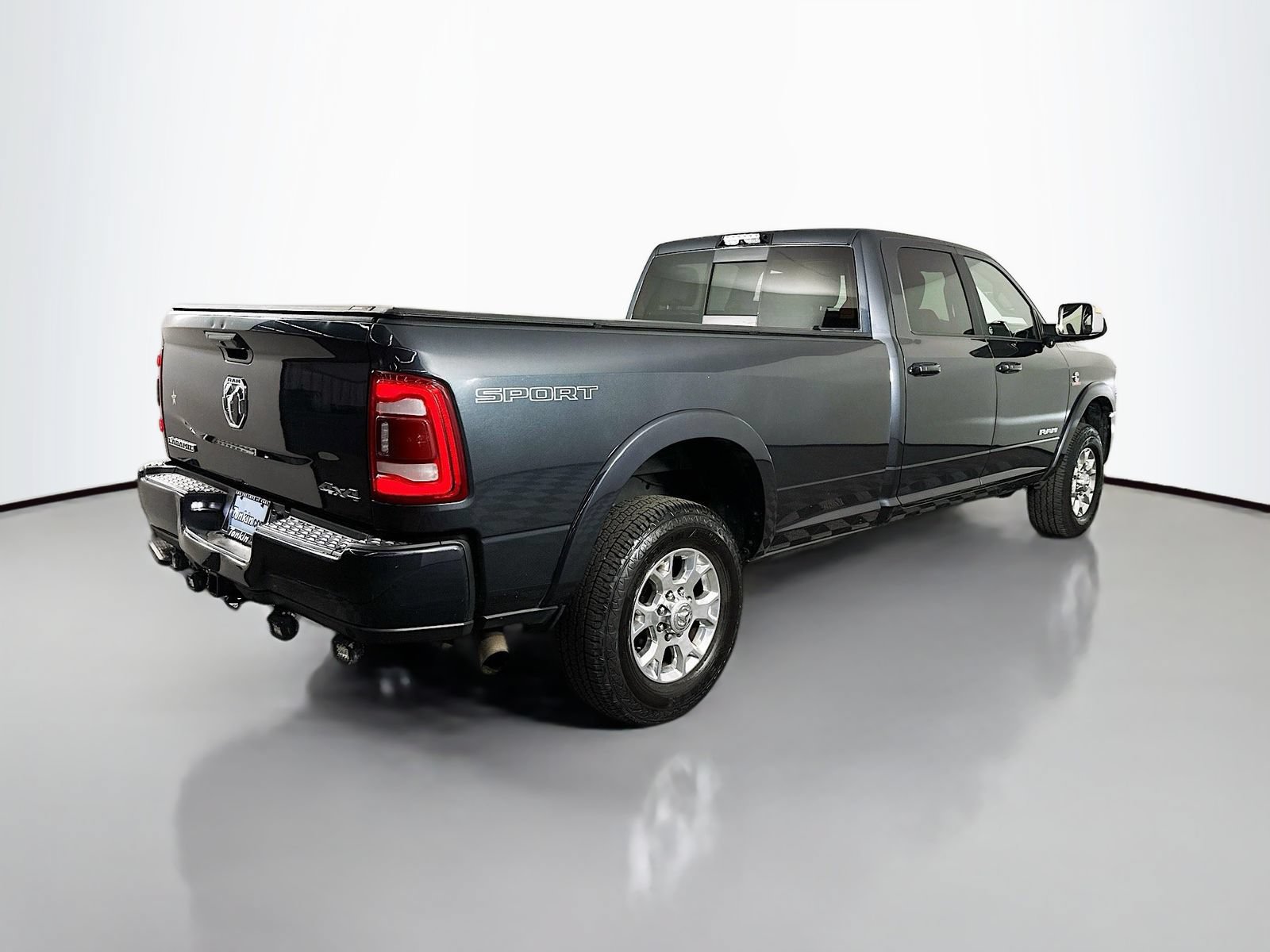 Used 2020 RAM 3500 Laramie AWD/4WD image 8